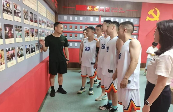 攜手奮進新征程 同心共筑強國夢6月27日，仁壽縣退役軍人事務局與武警仁壽中隊聯合舉辦“攜手奮進新征程 同心共筑強國夢”軍地雙擁籃球友誼賽，以球為媒搭建交流平台，共敘軍民魚水深情。